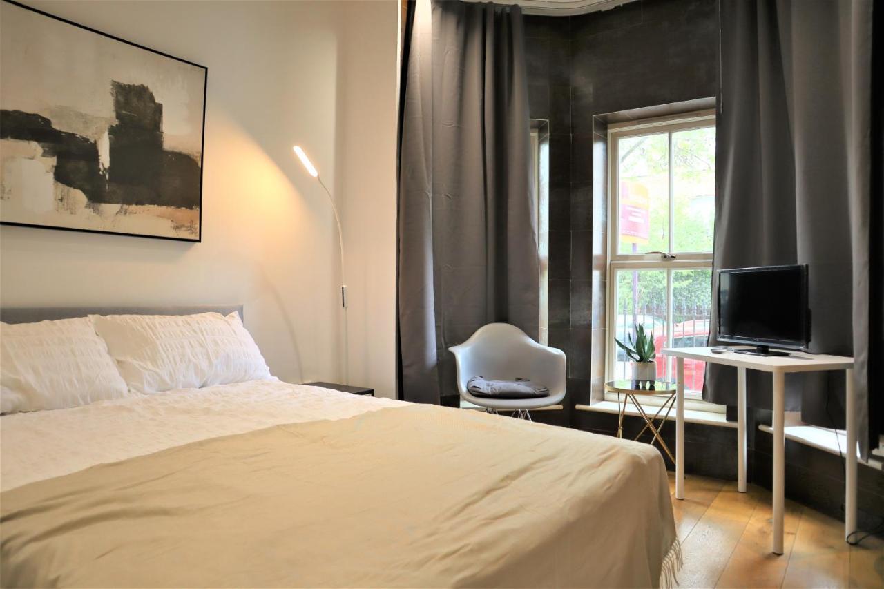 Проживание в семье Camden 2 *